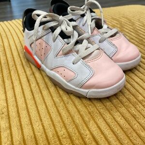 Jordan Kids Sneakers in Pink and White